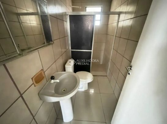 Casa com 2 quartos e 70m² para alugar em Fátima, Canoas. - Photo 1