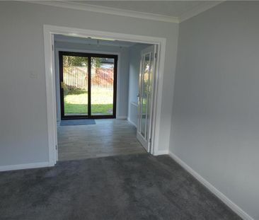 3 bedroom terraced house to rent - Photo 3