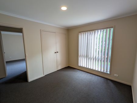 15 Templeton Place, Wodonga VIC 3690 - House For Rent | Domain - Photo 2