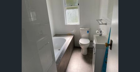 Sought after, quiet location - Photo 4