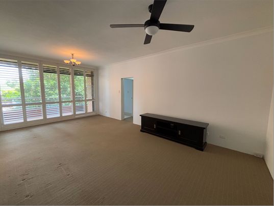 Great 2 Bedroom Apartment in the heart of Sandringham - Photo 1