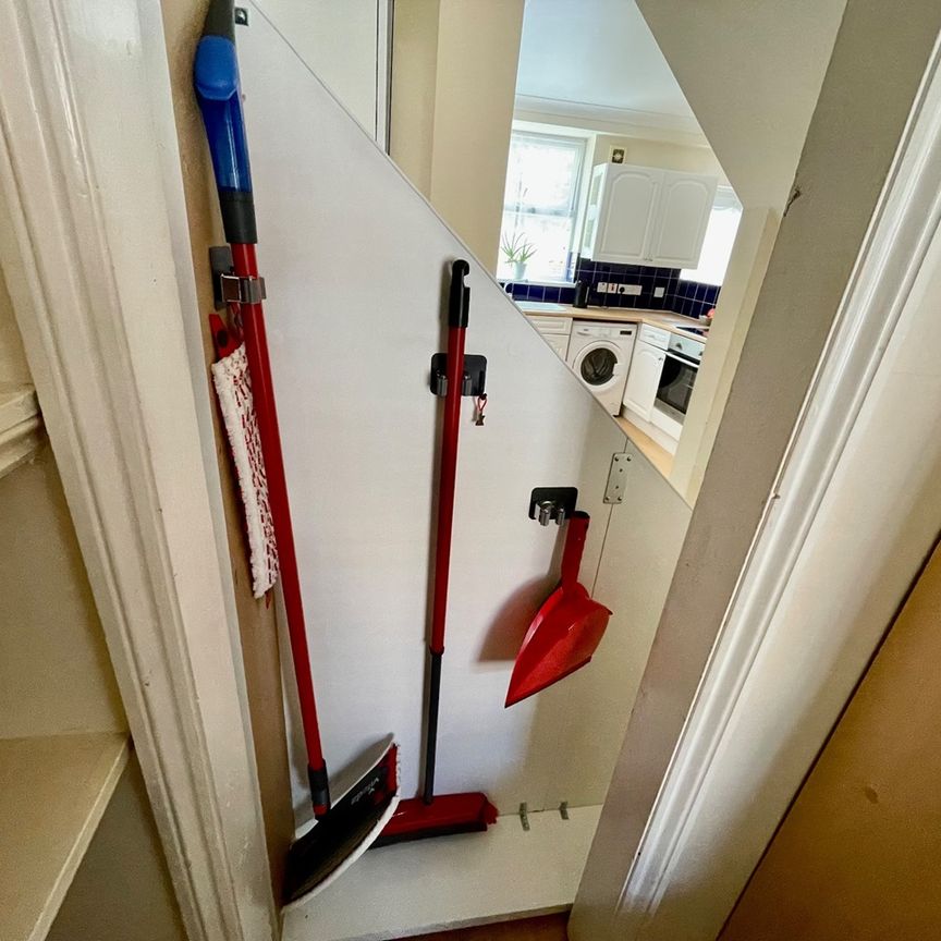 1 Bed Flat, William Street, RG1 - Photo 1