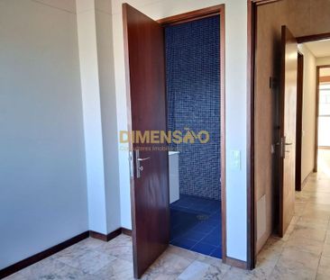 4 bedroom luxury Apartment for rent in Matosinhos, Portugal - Photo 1