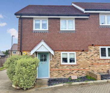 3 bedroom semi-detached house to rent - Photo 6