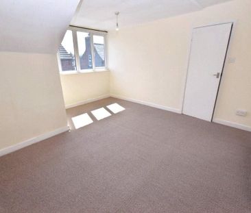 2 Bed Terraced House, Aberdeen Road, LS12 - Photo 3