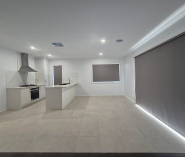 Triple Masters, Triple Ensuites: The Rarest 3-Bedroom Offering on t... - Photo 3