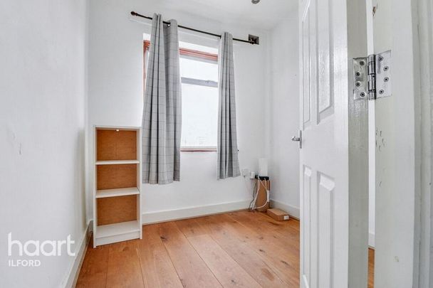 4 bedroom terraced house to rent - Photo 1