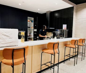 U18 (MONASH) 6 Bedroom Female - Photo 2