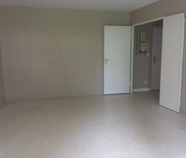 Location Appartement 2 pièces 49m² ORLEANS 45100 - Photo 4
