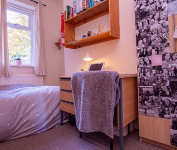 Cosy 5 bedroom house on Coburn Street - Photo 6