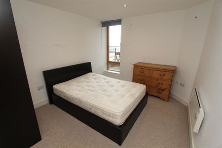 La Salle, Leeds City Centre, LS10 1NG - Photo 4