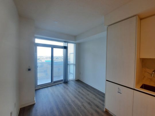 For Lease - 8 Interchange Way Unit# 5308, Vaughan, Ontario - Photo 1