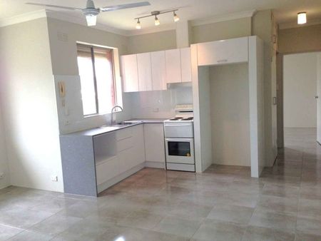 8/33 Graham Road Narwee - Photo 3