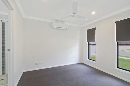 Three Bedroom Duplex - Photo 4