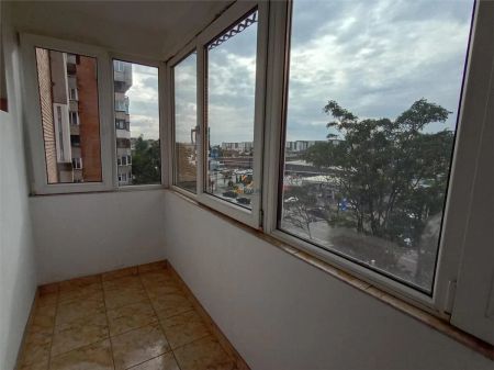 Apartament cu 3 camere de inchiriat - Photo 2