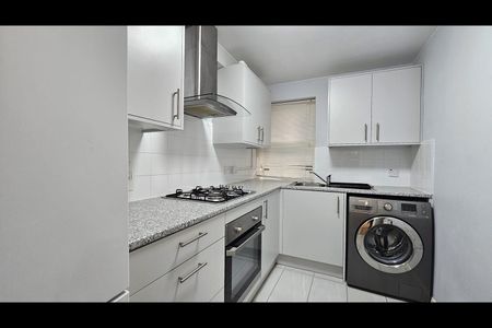 1 Bed Flat, Brookes Court, EC1N - Photo 4