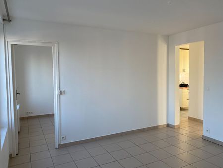 Location appartement 3 pièces, 42.79m², Saint-Maur-des-Fossés - Photo 2