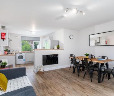 6 bedroom house to rent - Photo 1