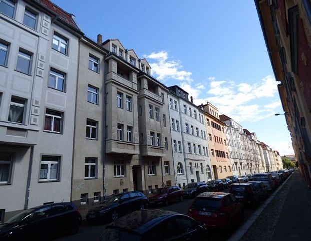 Erstbezug nach Reno- Vierraumwohnung mit Balkon - Photo 1