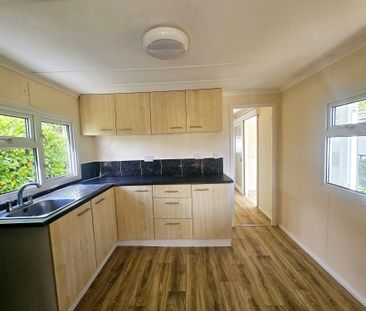 Canada Road, Romsey, West Wellow - Photo 1