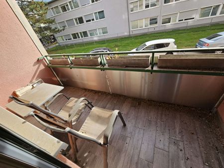 WG - TAUGLICH - Top sanierte 2 - Zimmer Wohnung mit Loggia - Foto 2