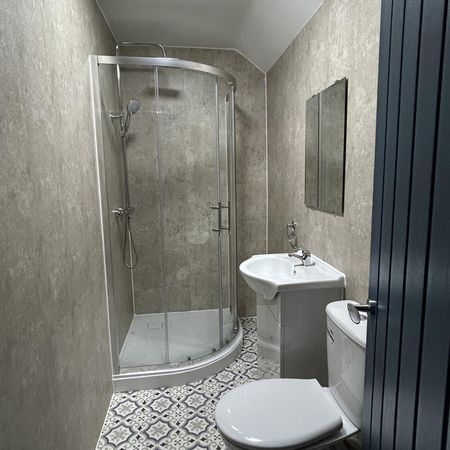 1 bedroom semi-detached house to rent - Photo 3