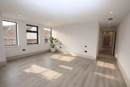 4 Bedroom , Chester - Photo 3