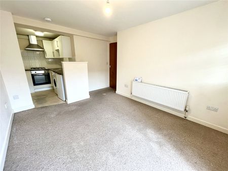 2 Bedroom - Photo 4