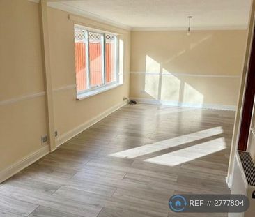 3 bedroom terraced house to rent - Photo 2