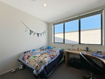 Welcome home to 12 Arney Street. - Photo 3