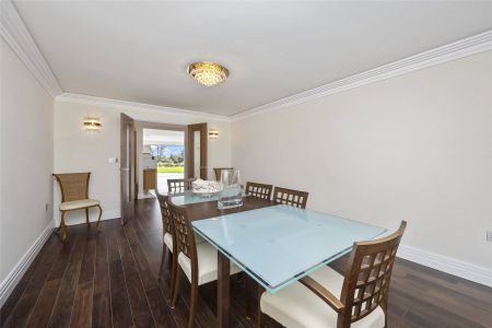 Mount Road, Woking, Surrey, GU22 - Photo 4