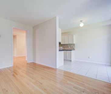 For Lease - 30 London Pride Drive, Richmond Hill, Ontario - Photo 6