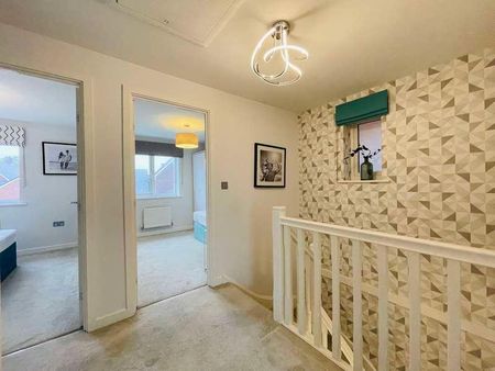 Westvale Road, RH6 - Photo 3