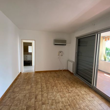 Aix-en-Provence - Appartement de type 2 de 37.87m2 - Résiden - Photo 3