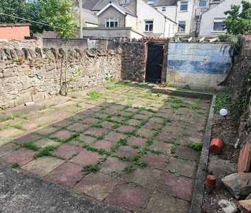 24 Ruthin Gardens, Cathays, Cardiff, CF24 4AU - Photo 1