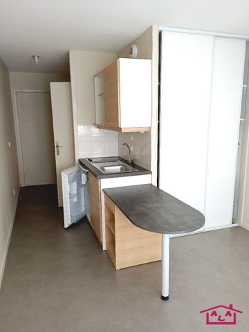 Location Appartement 1 pièce 18m² GRENOBLE 38000 - Photo 2