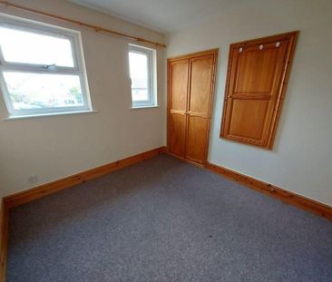2 bedroom house to rent - Photo 2