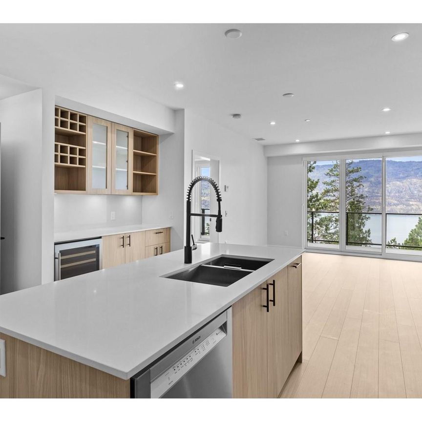 Lovely Lakeviews at ZARA 2 - Photo 1