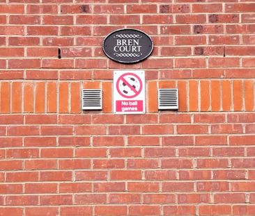 2 bedroom flat to rent - Photo 3