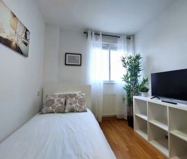 Avenida de España, Coslada, Community of Madrid 28821 - Photo 1