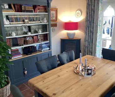 3 bedroom end of terrace house to rent - Photo 1