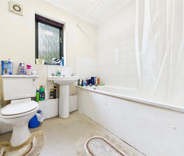 Burgess Place, Martlesham Heath, Ipswich, IP5 3QZ - Photo 1
