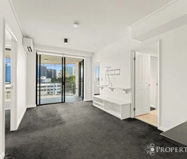 64/9 Sylvan Road, Toowong QLD 4066 - Photo 1