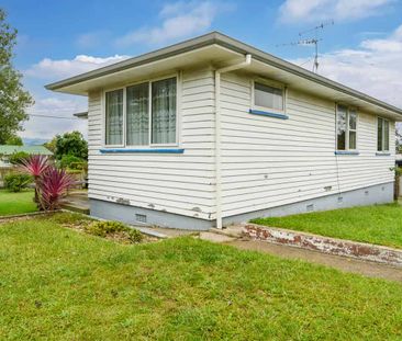 Family Home! - Photo 5