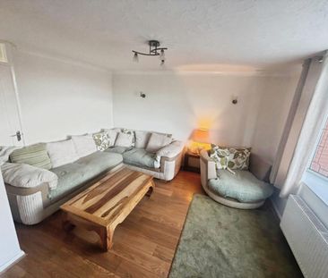 3 bedroom House To Let - Photo 1