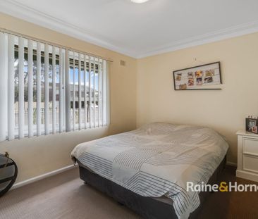 Fully Furnished Immaculate Home! - Photo 2