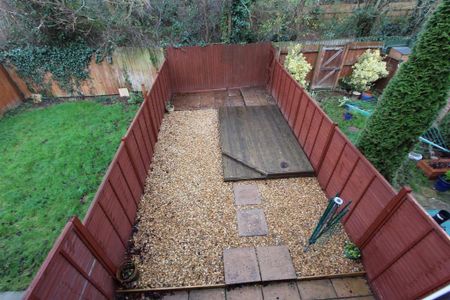 2 bedroom terraced house to rent - Photo 5