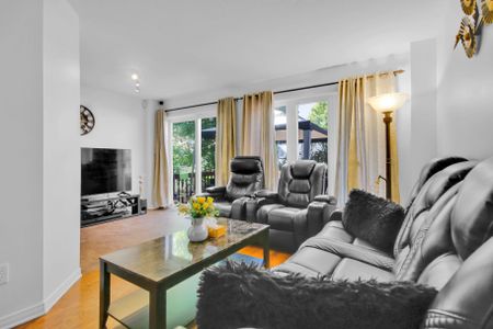 For Lease - 160 Deerfox Drive, Barrhaven, Ontario - Photo 3