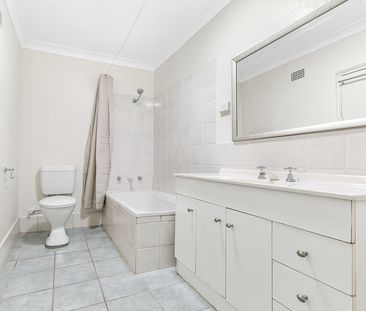 49 Hordern Street, Newtown NSW 2042 - House For Rent | Domain - Photo 4