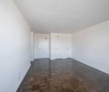 For Lease - 2507 Eglinton Avenue Unit# 304, Toronto, Ontario - Photo 2